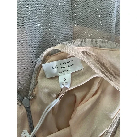 NWT Lauren Conrad Runway Midi Tulle Illusion Dress in Silver and Cream‎ Size 6 - Picture 11 of 12